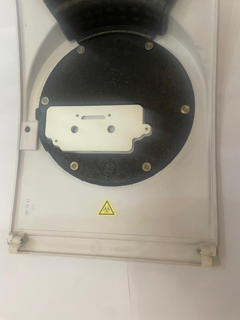 Cover for Roche Cobas C111